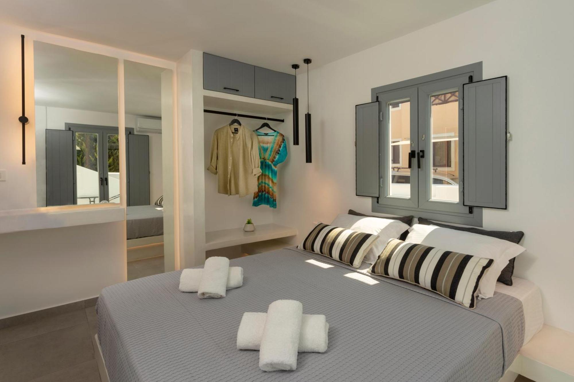 Linea Luxury Suites Fira  Zewnętrze zdjęcie